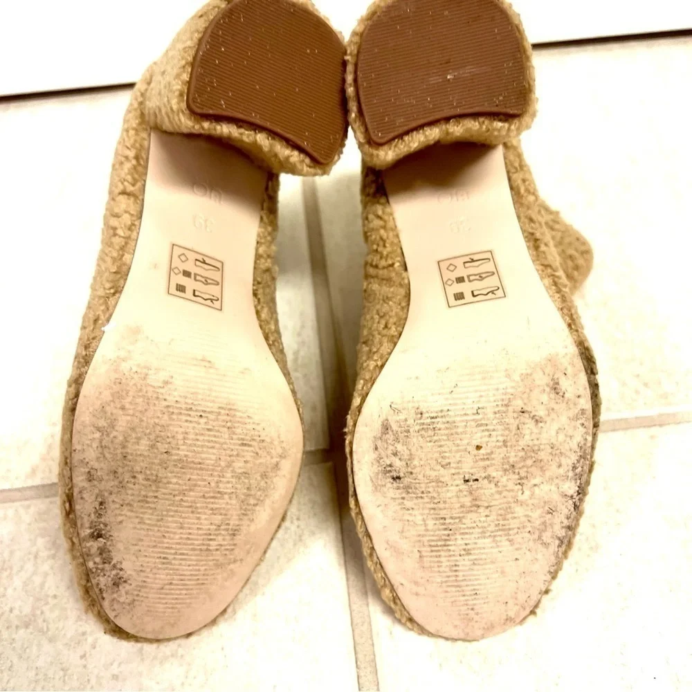 URBAN OUTFITTERS Timber Faux Sherpa Ankle Boots tan women’s size 8.5M